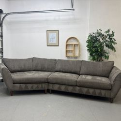 La-z- Boy Cuddler Sectional Sofa