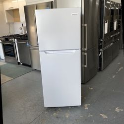 NEW Frigidaire 11.6 cu. ft. Top Freezer Refrigerator in White, ENERGY STAR