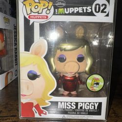 Funko Pop The Muppets Ms. Piggy (Metallic)