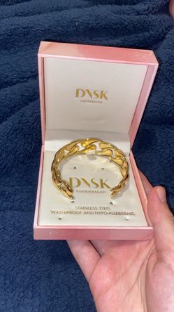 Bracelet