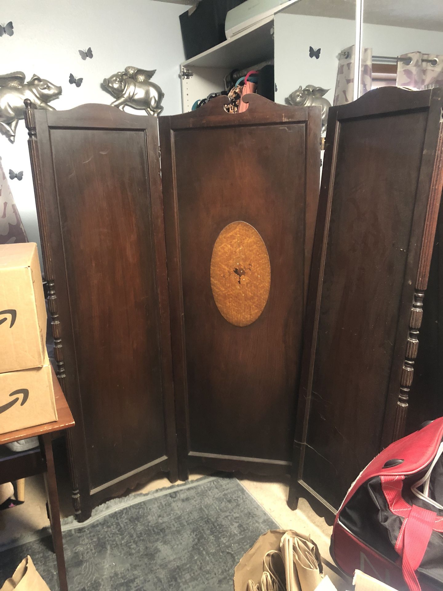 Vintage Dressing Screen   Read description