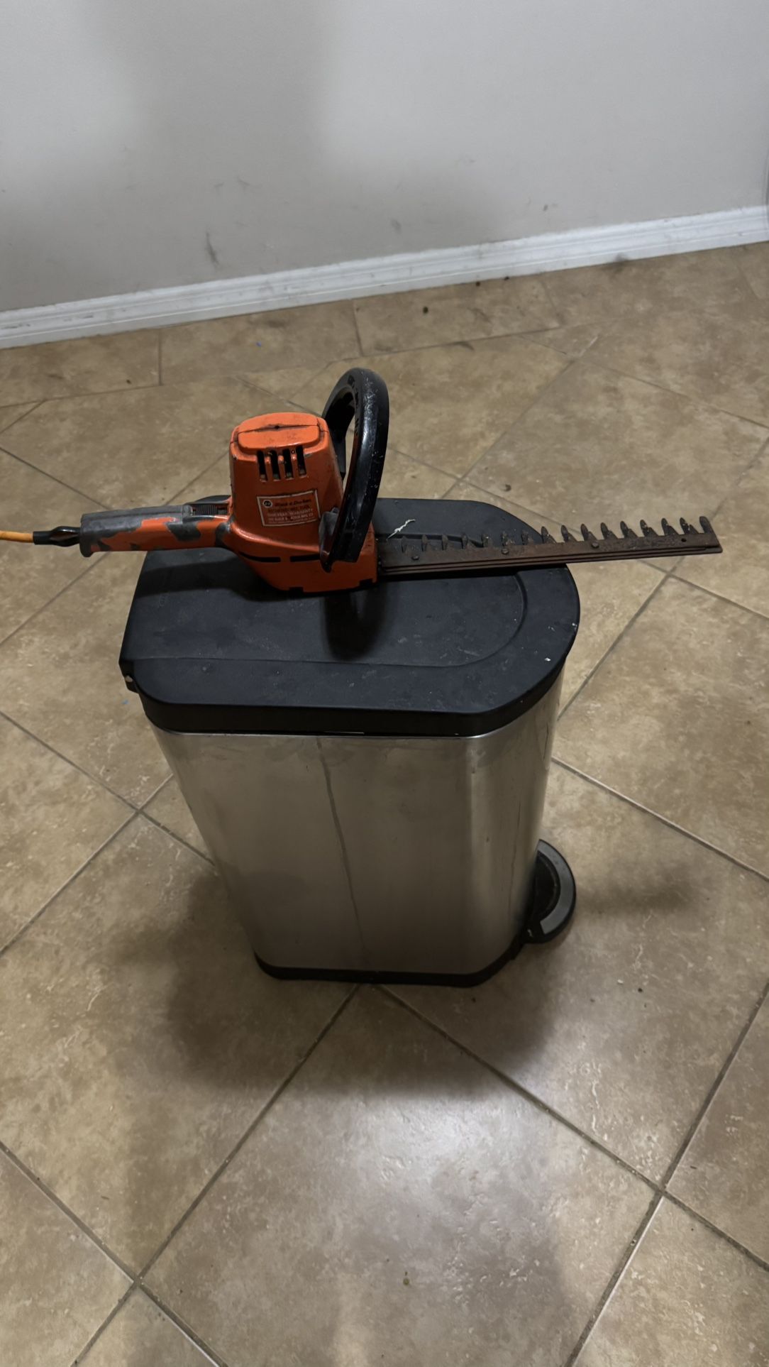 Electric Black & Decker Tree Trimmer