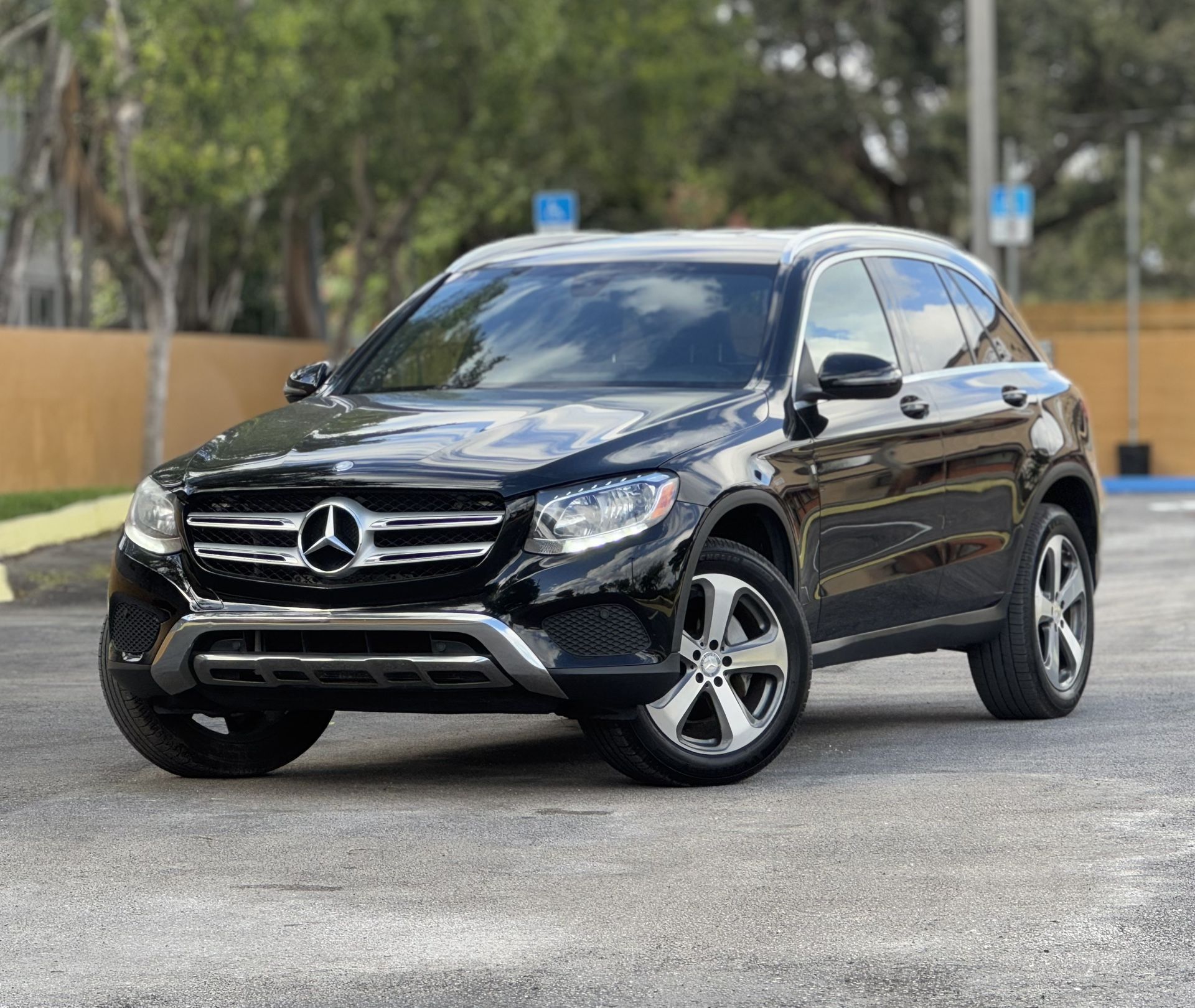 2017 Mercedes-Benz GLC 300