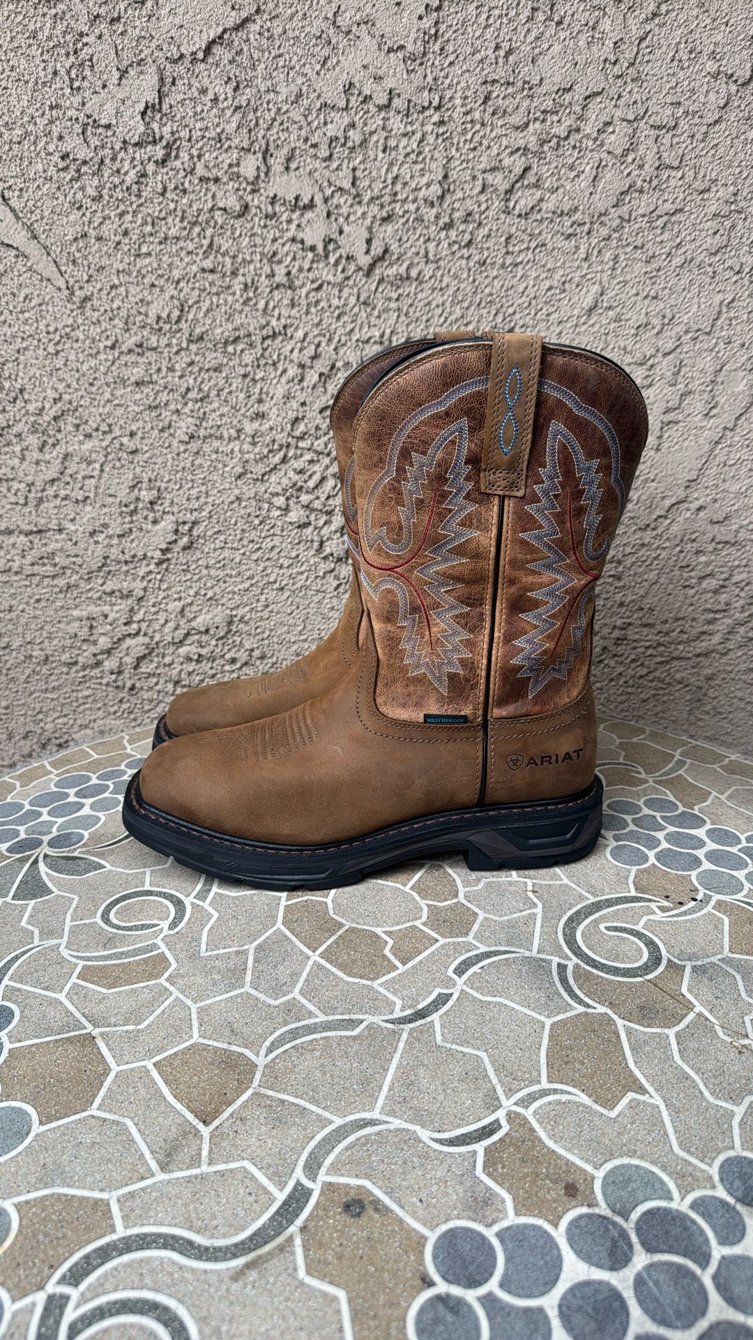 WORK BOOTS ARIAT SOFT TOE WATERPROOF SIZE 9 MENS