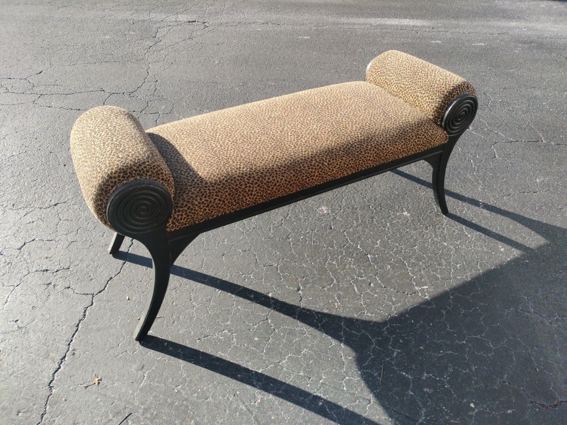 🛋️ Chic Animal Print Accent Ottomn – Add a Touch of Wild Style! 🐆