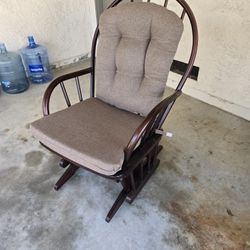 Rocking Chair - Like New Cushions