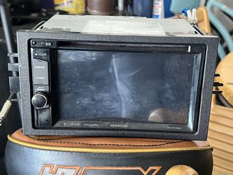 KENWOOD MONITOR WITH DVD RECEIVER