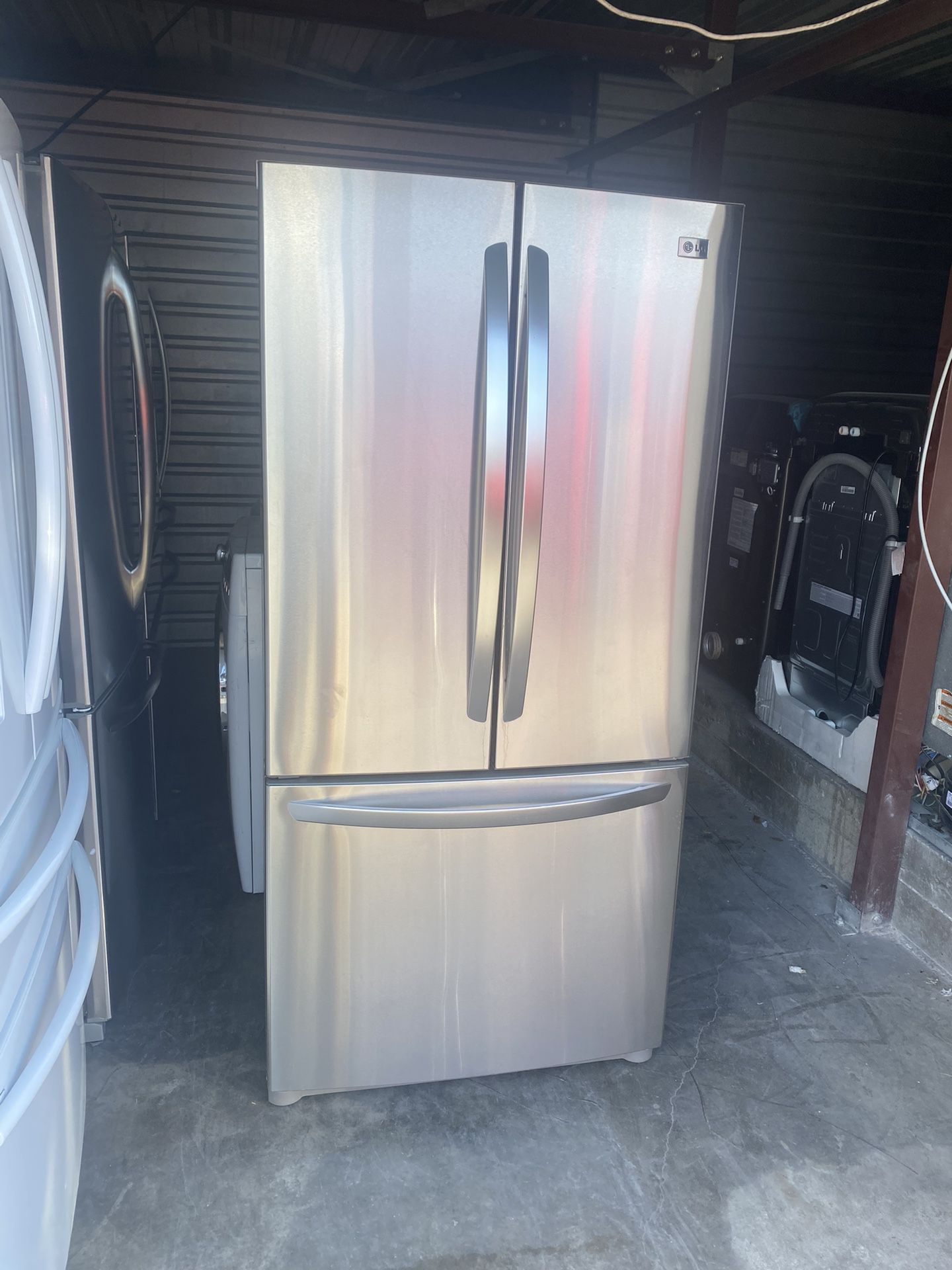 Beautiful LG French Door Refrigerador Stainless Steel With Ice Working Great 3 Months Warranty Free Drop Off 