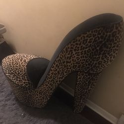 Leopard Heel Chair 