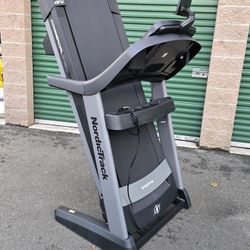 Commercial 2450 Nordictrack Treadmill