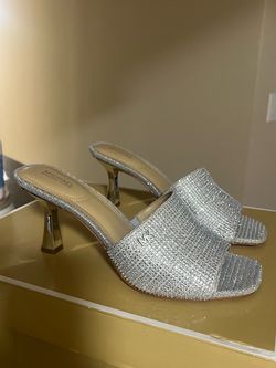 MICHAEL KORS MULES SIZE 7.5
