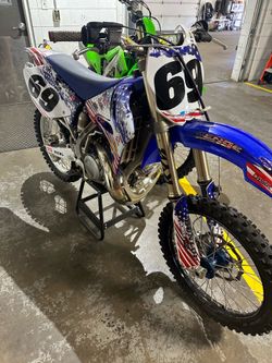 2011 YZ250