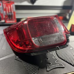 2013-2015 Chevy Malibu Rear Driverside Tail Light Complete Light New