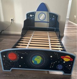 Delta Children Space Adventures Rocket Ship Toddler Bed