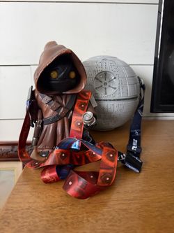 Disney Star Wars popcorn holder Death Star/ Jawa sipper