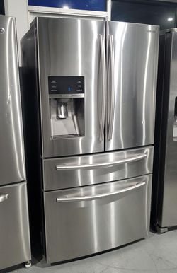 Samsung 4-Door Stainless Steel Fridge
