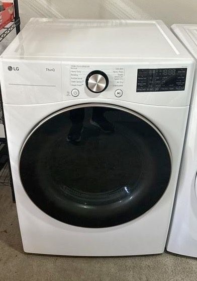 LG Electric Front Load Dryer New Open Box