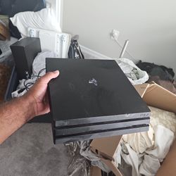 PS4 PRO 1 TB