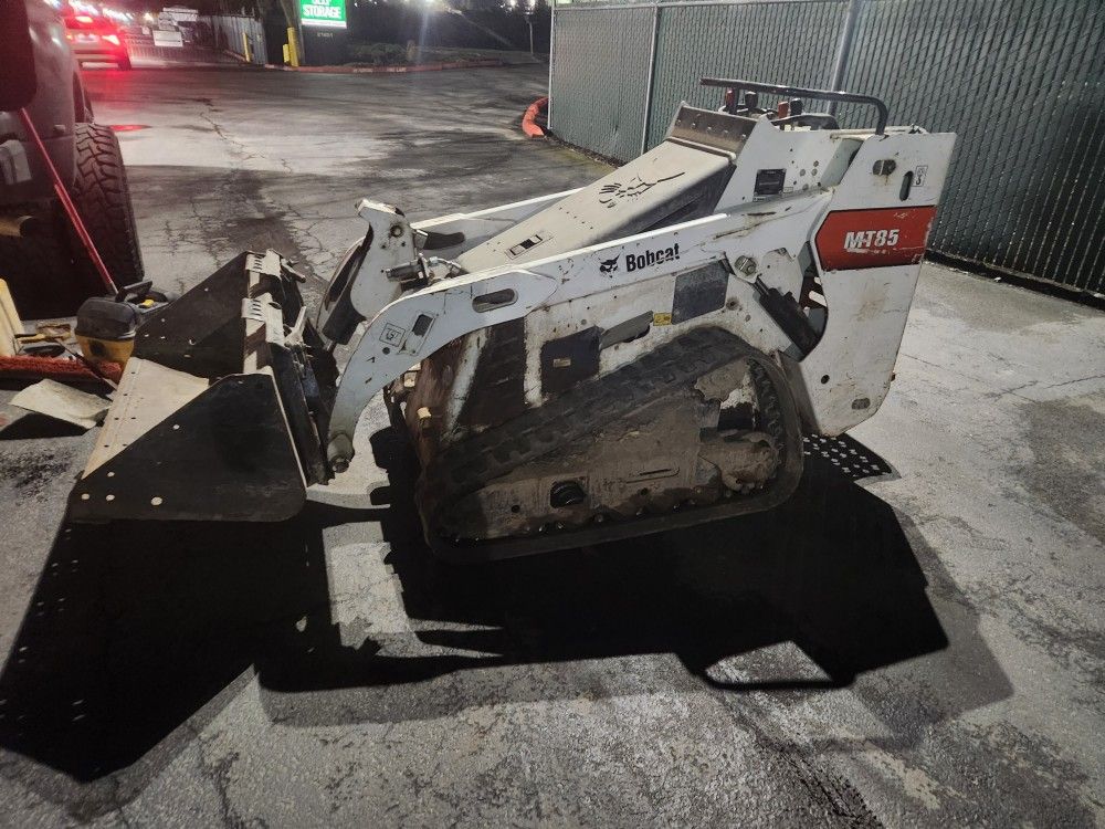 Bobcat MT 85 Mini Tracked Ride On Skid steer w/ Attachments