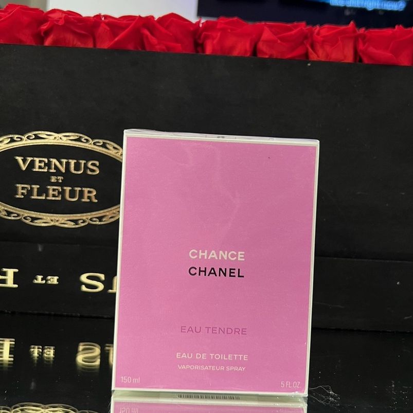5oz Chanel Chance Eau Tendre for Sale in Paramount, CA - OfferUp
