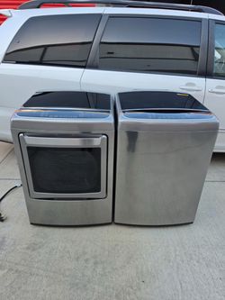 LG HydroShield XL Capacity Washer and Dryer Set (Electric)