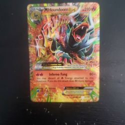 Mega Houndoom EX Pokémon trading card