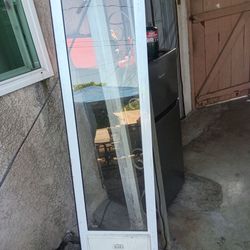 Sliding door doggy door