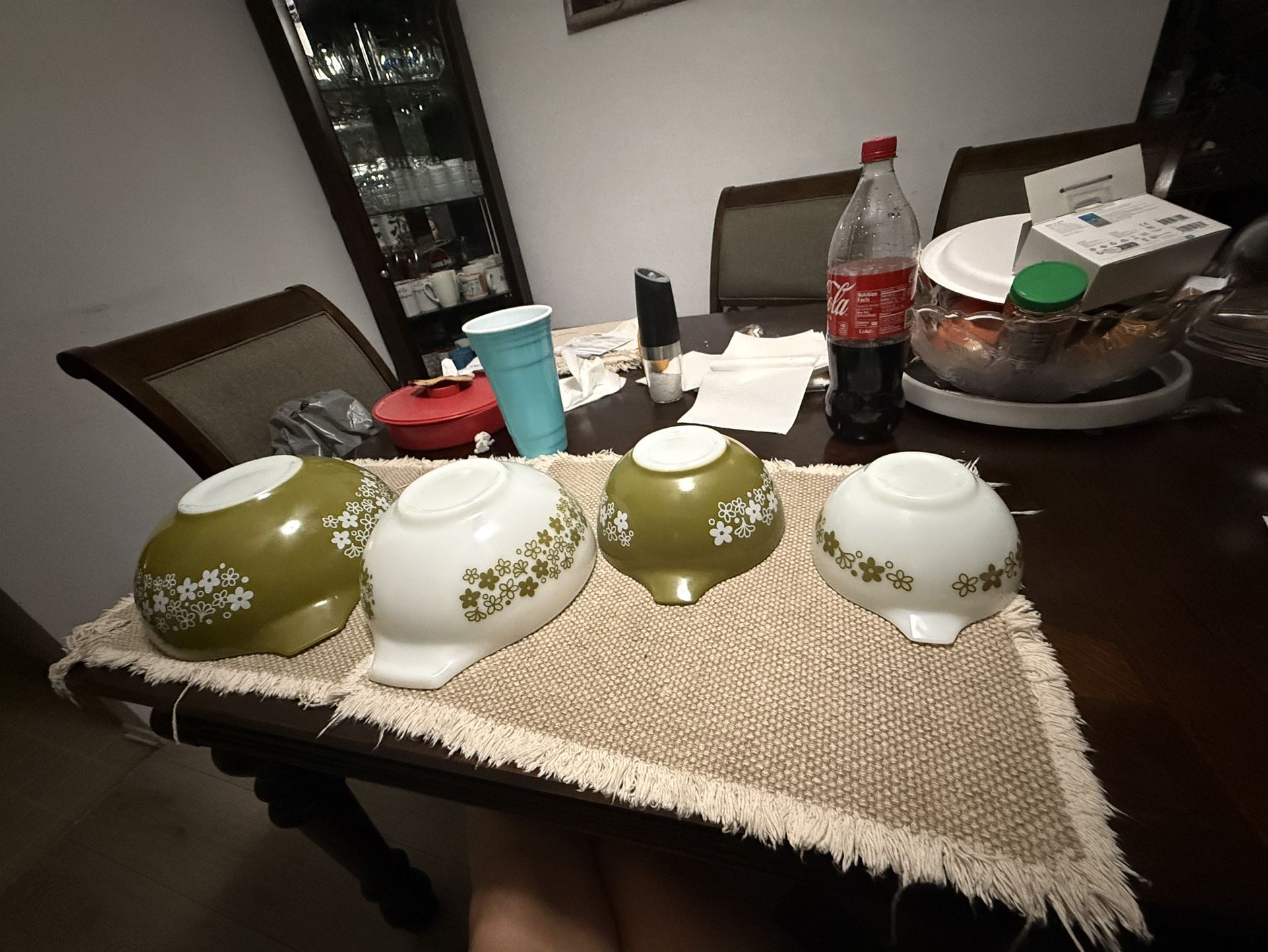 Pyrex Spring Blossom Green White Crazy Daisy Cinderella Mixing