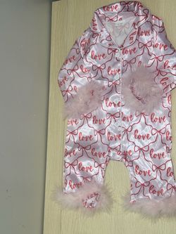 NEW 0-3 Months baby girl furry outfit with BOWS