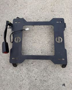 08-14 Wrx Sparco seat bracket