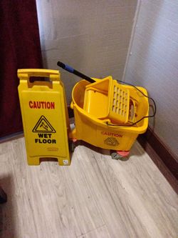 Commercial Yellow Mop Bucket and Side-Press Wringer Set