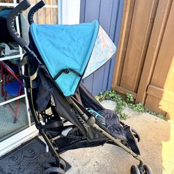 Summer Umbrella Light Stroller.