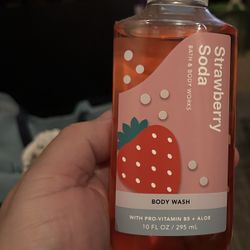 BATH & BODY WORKS  BODY WASH 