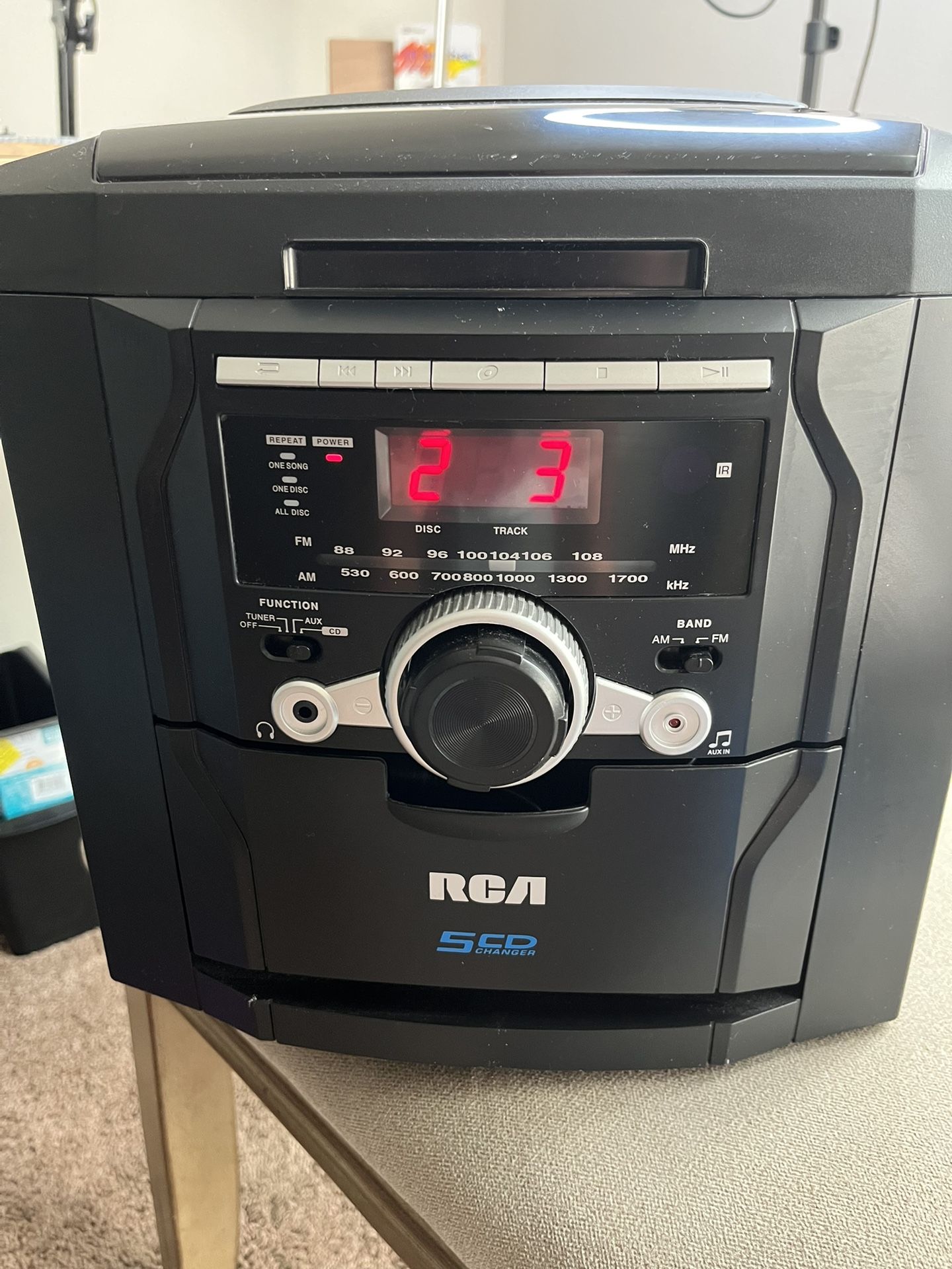 RCA RS22162 Stereo 5 CD Changer AM/FM-Unit Only, No Remote Or Speakers TESTED