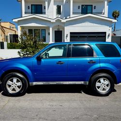Ford Escape · Sport Utility 4D