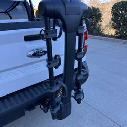 THULE HITCH MIUNT 4 BIKE RACK 