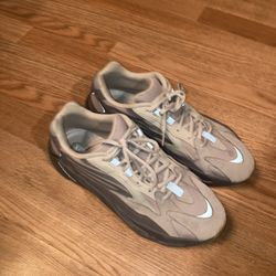 Yeezy Boost 700 Tephra