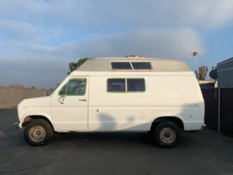 1977 Ford Econoline Van