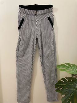 Lemite Women’s Black and White Vertical Striped Dress Pants - Size S/M