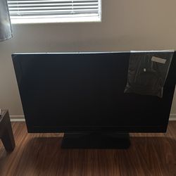 43” Sceptre tv with remote