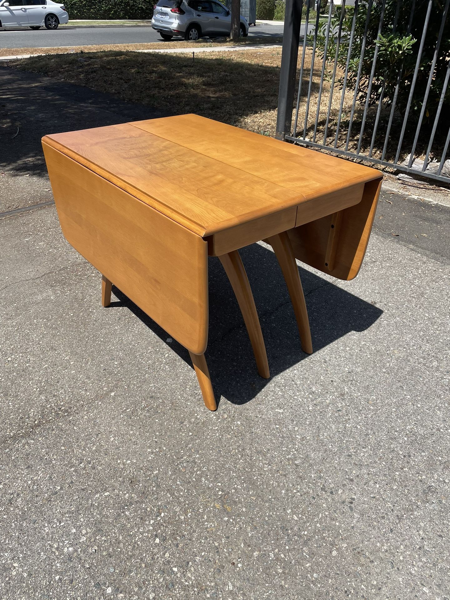 Mid Century Heywood Wakefield Wishbone Dining Table with two leaves c 1950/60's