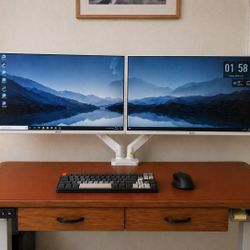 Dual 31.5” Acer Monitors + Adjustable Dual Arm Mount – Clean Setup