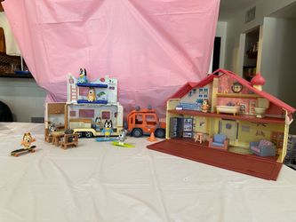 HUGE Bluey Bundle – House, Camper, Jeep & Figures! 🐾