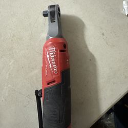 Milwaukee M12 FUEL 3/​8 in.​ Ratchet