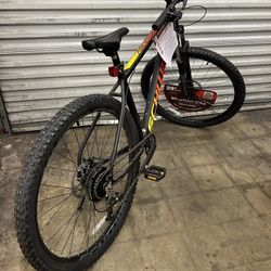 Schwinn Ascension Mountain Bike (NEW)