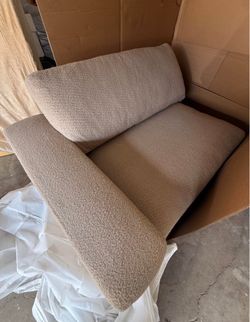 Linded Sectional Sofa