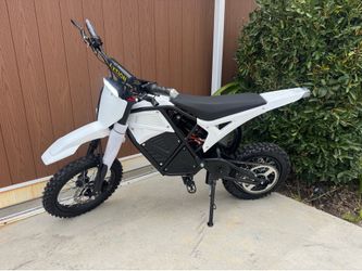 $850 60 v dirt bike