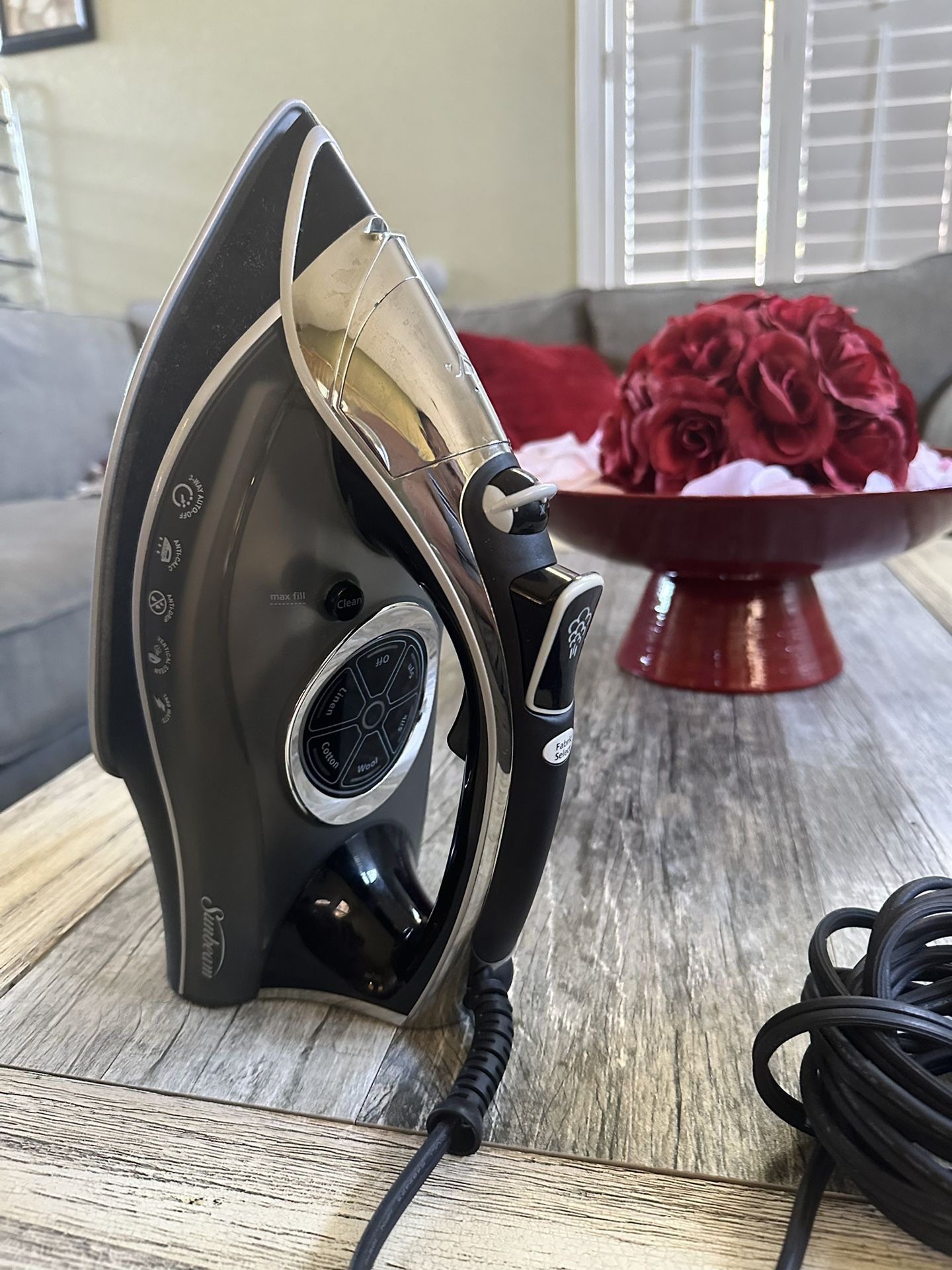 Sunbeam Aero Ceramic Digital Iron 1600 W, Grey