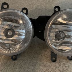 Toyota Tacoma Fog Lights OEM