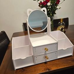 Mini vanity